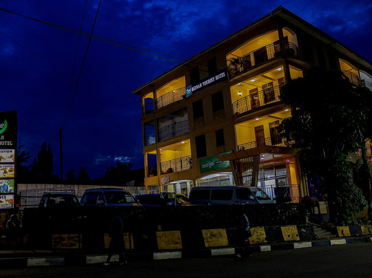 Reinah Tourist Hotel主图