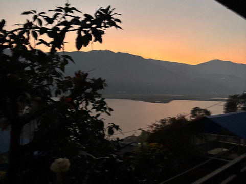 Tri-Bikram Yoga Retreat Centre-博卡拉必去景点