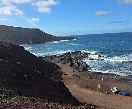 First Minute Travel-阿雷西费必去景点