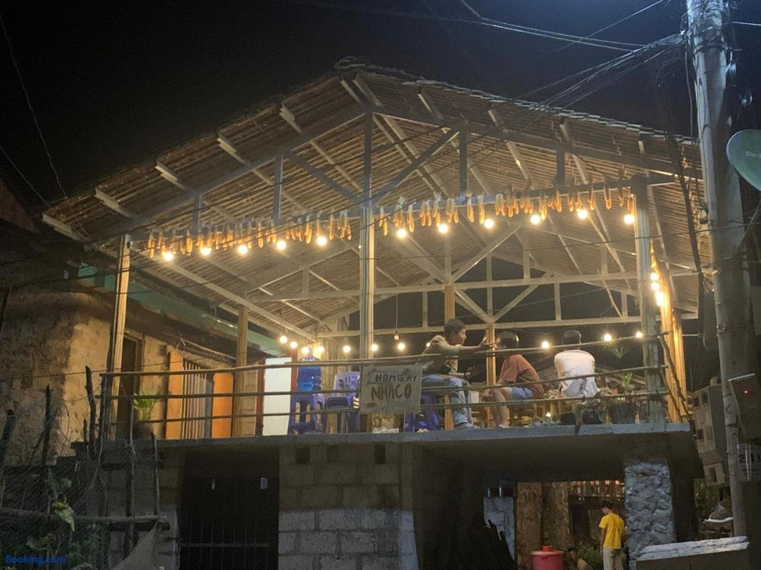 Nha Co Ban Gioc Homestay - Lang da Khuoi Ky
