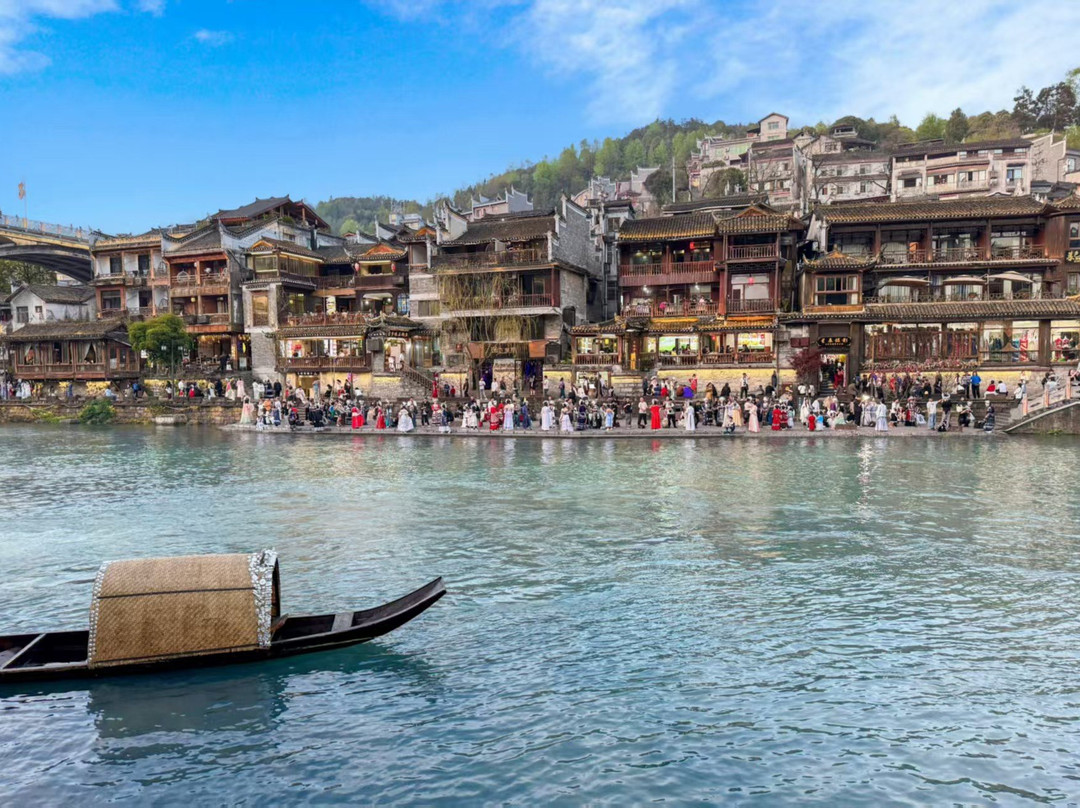 Fenghuang Hemu House主图
