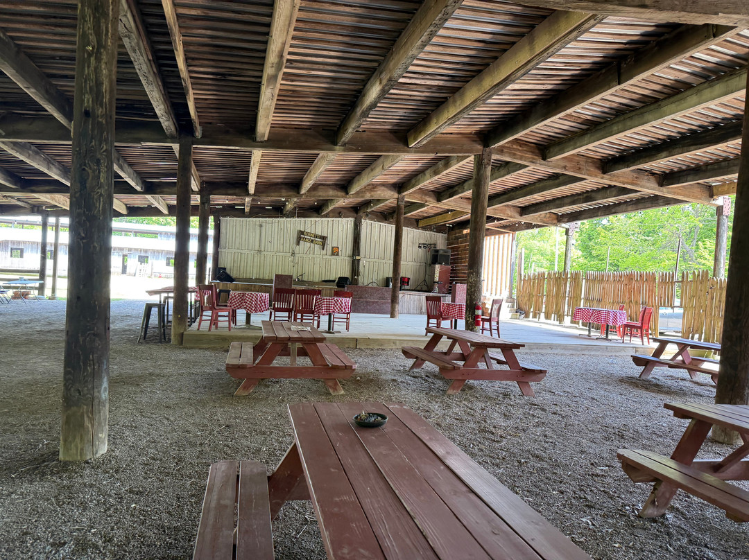 Uncle Buck's Riding Stable-New Marshfield必去景点