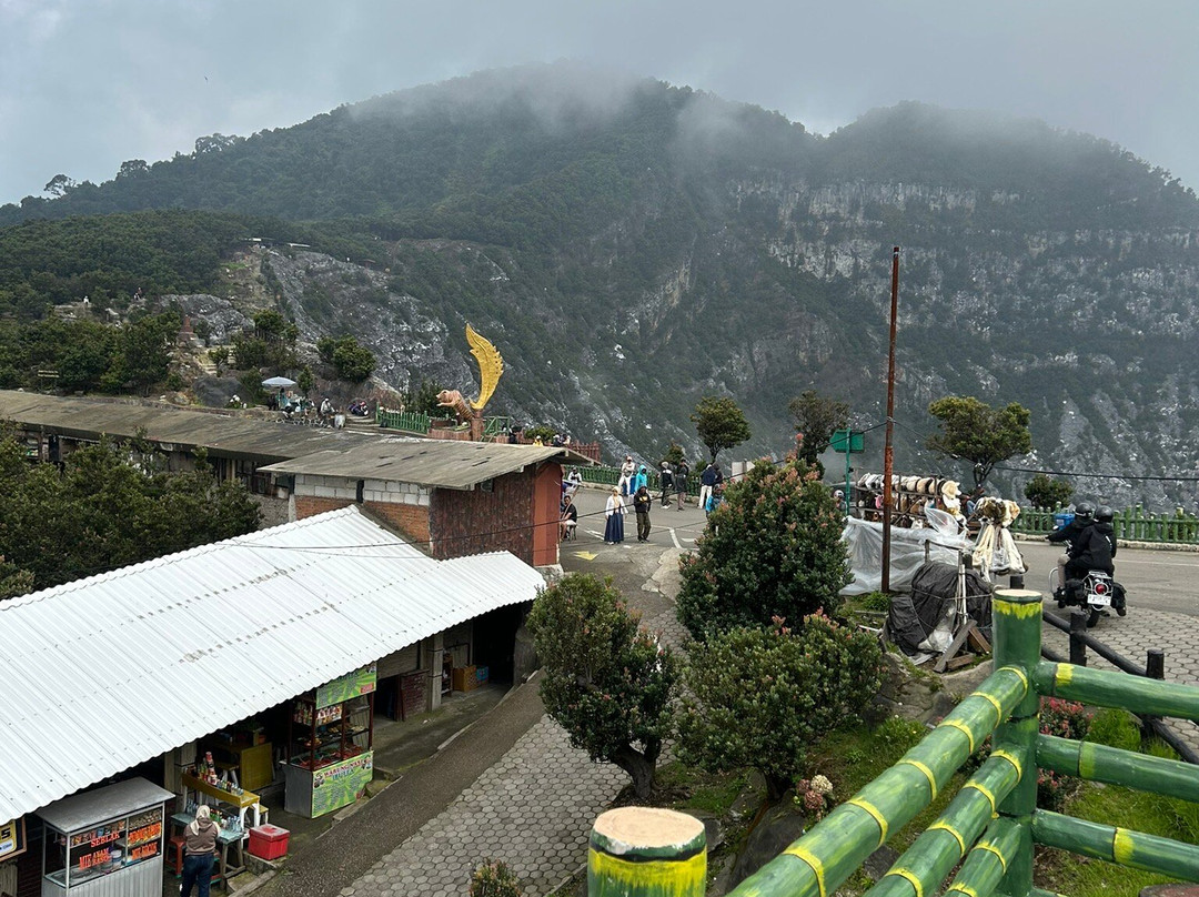 Tangkuban Perahu-连旺必去景点