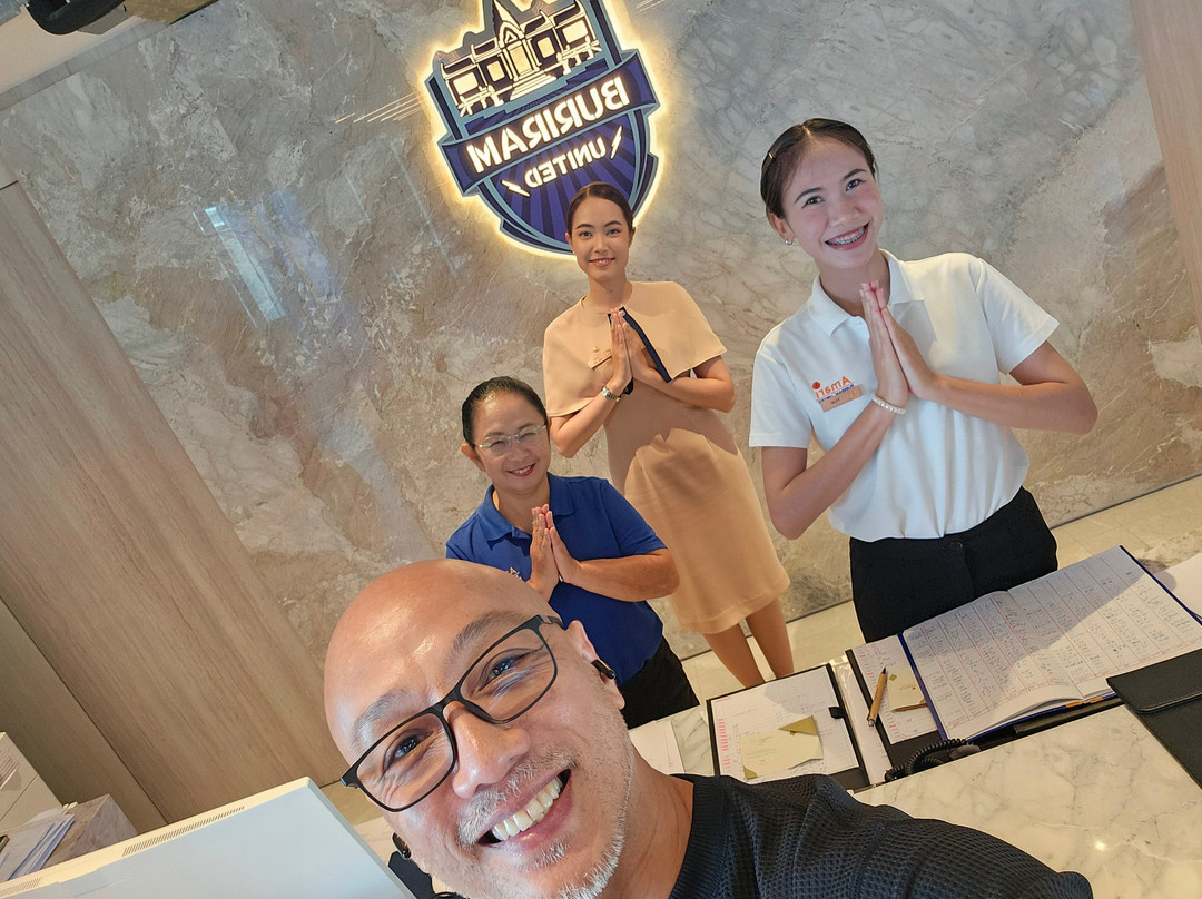 阿玛瑞武里南联队酒店主图