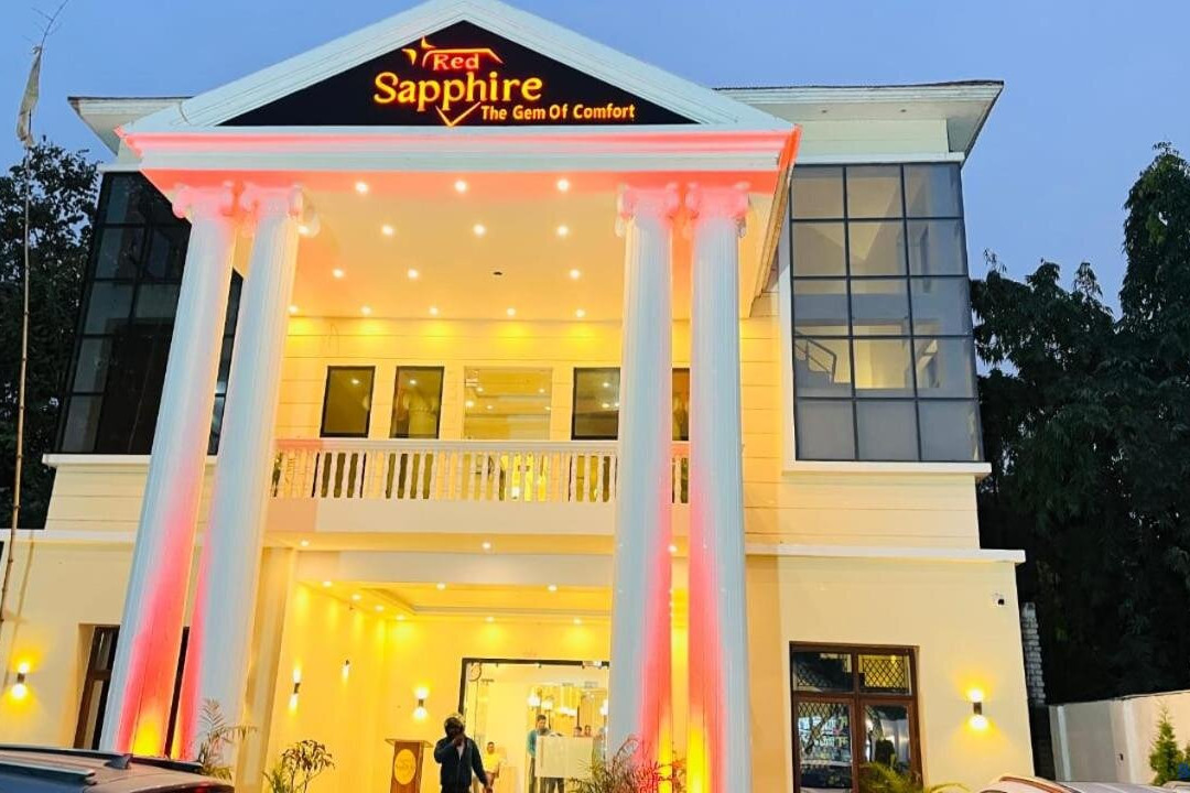 Hotel Red Sapphire