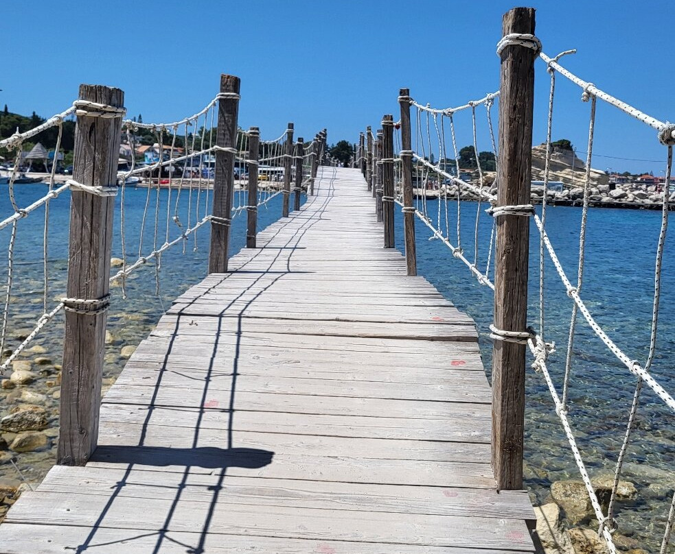 Cameo Island-Agios Sostis必去景点