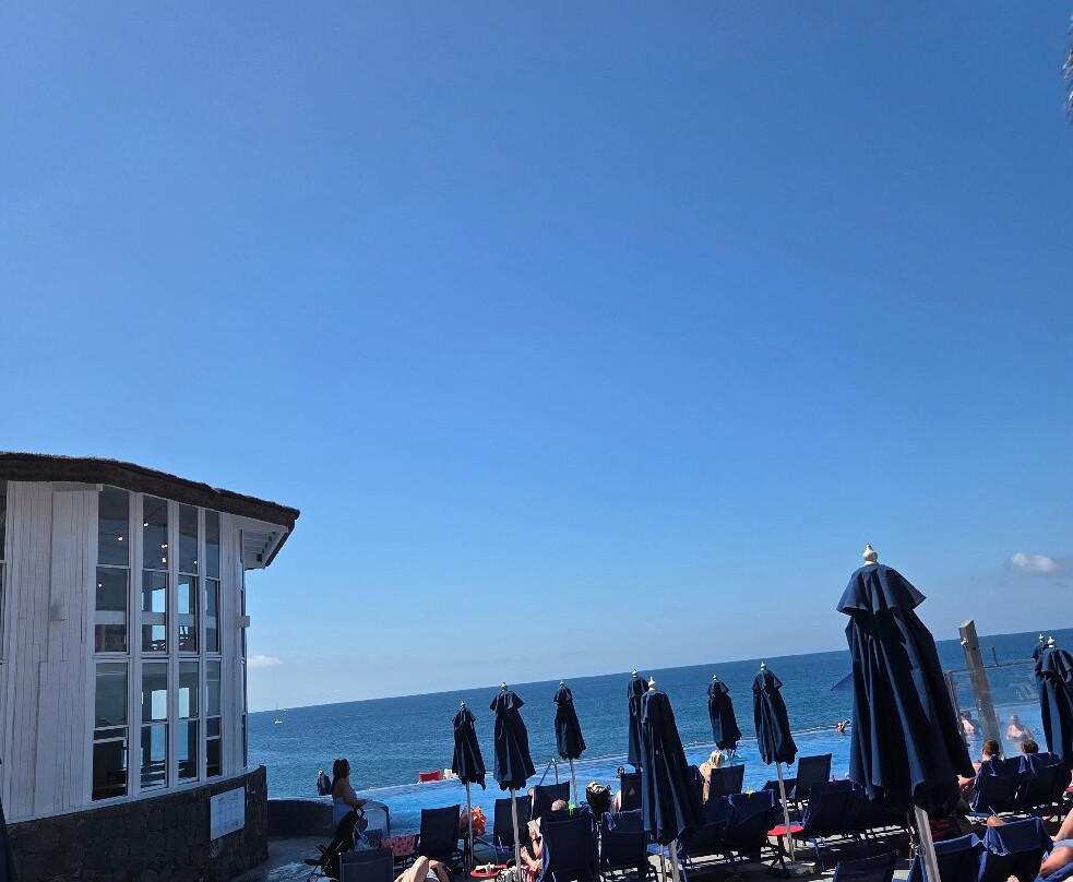 滨海套房酒店主图