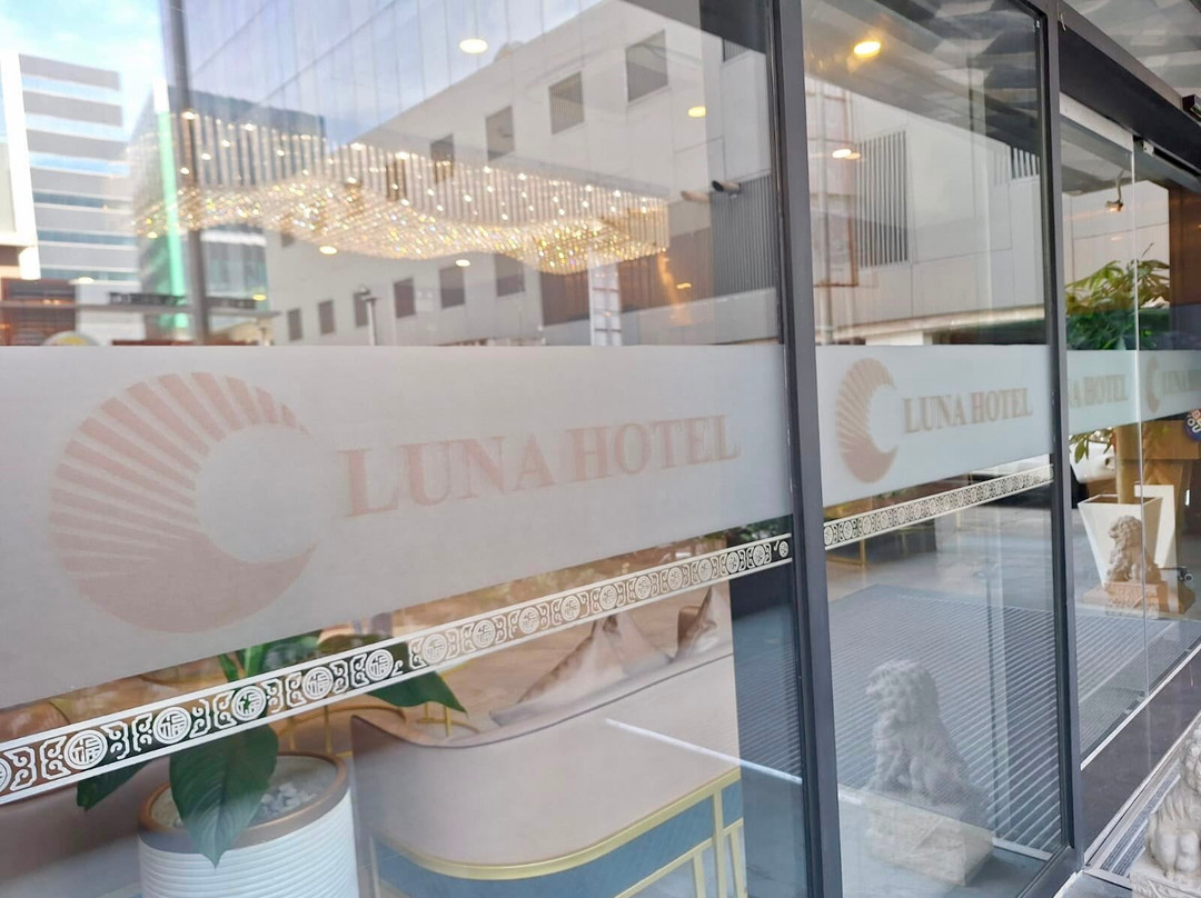 Luna Hotel