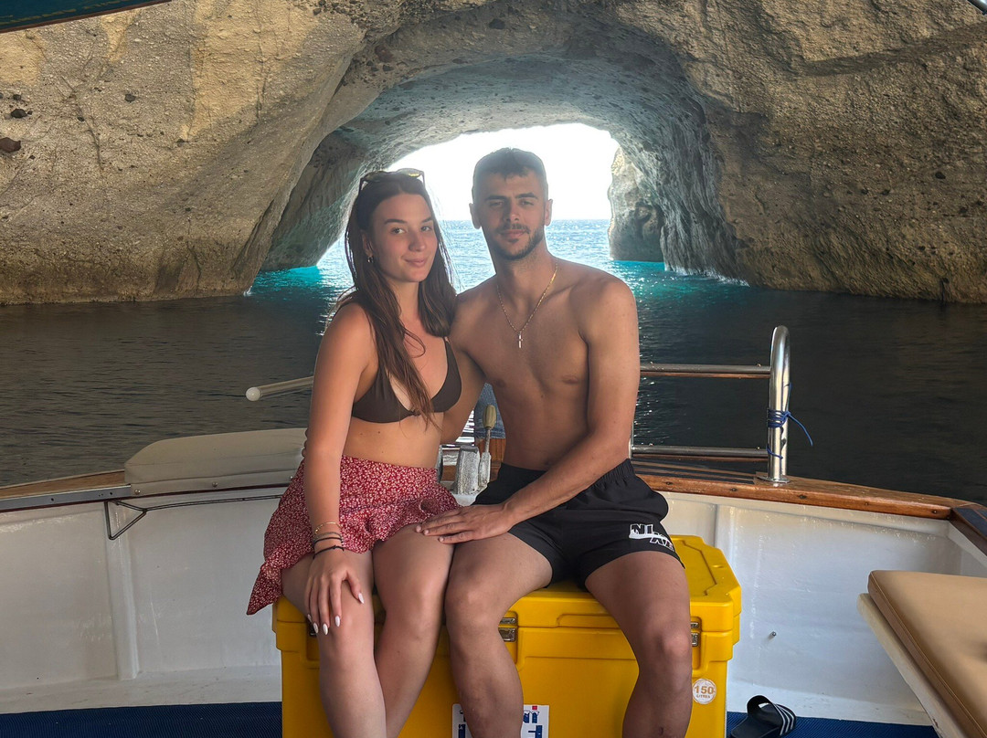 Milos Fishing Trip-Adamas必去景点