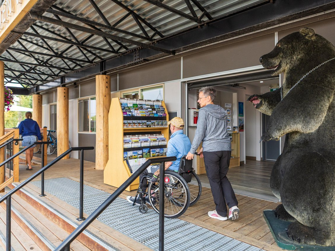 Golden Visitor Centre-戈尔登必去景点
