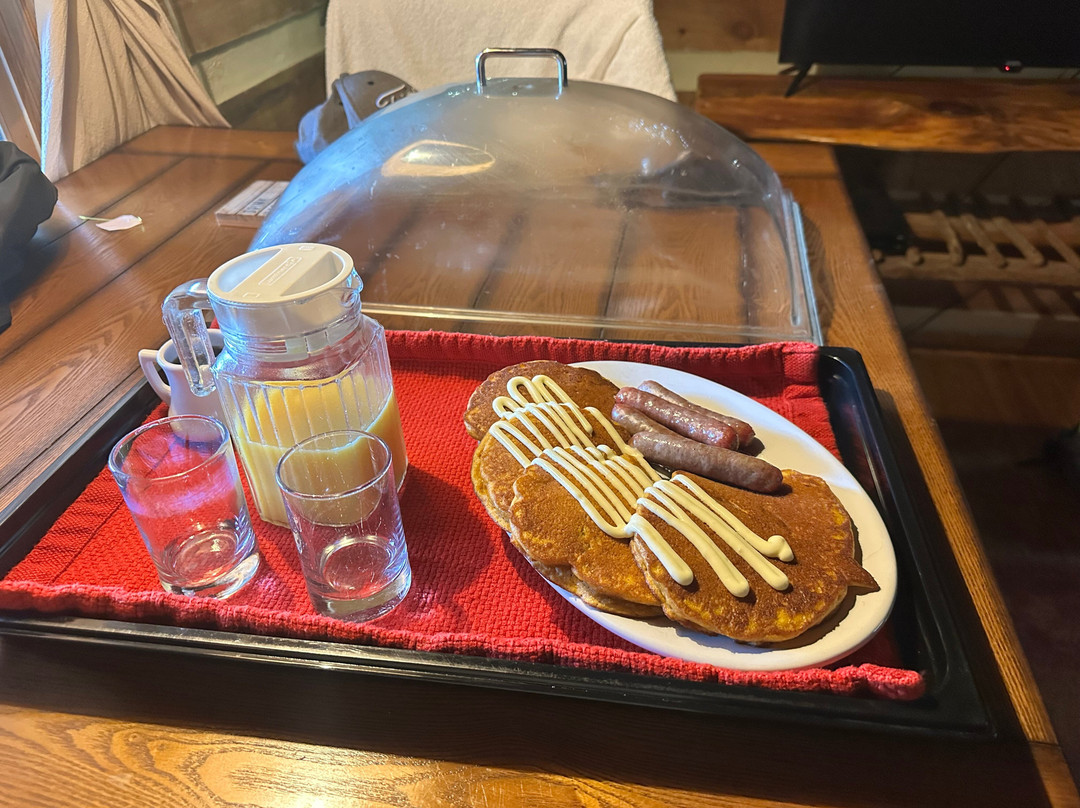 Fiddler's Roost Bed & Breakfast Cabins主图
