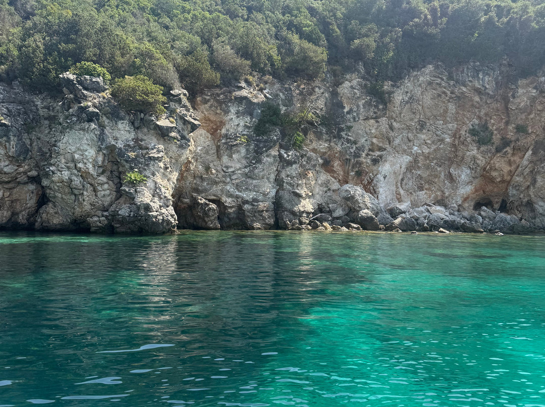 Merianos Boats & Sports-Agios Georgios必去景点