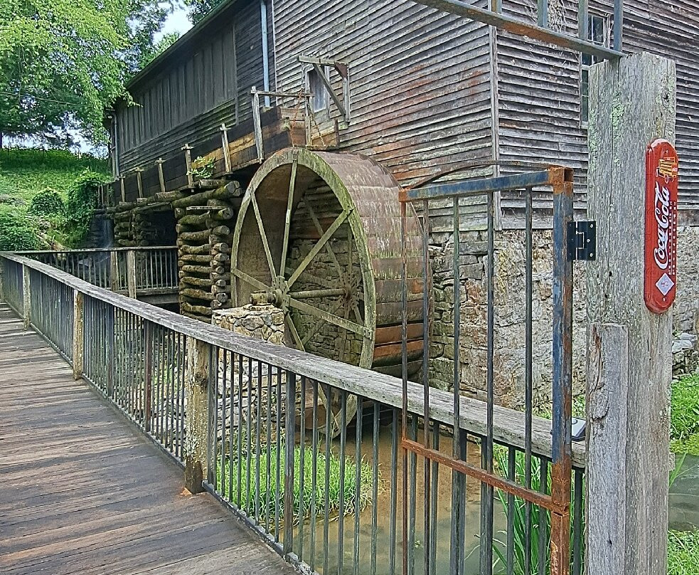 Blowing Cave Mill-塞维尔维尔必去景点