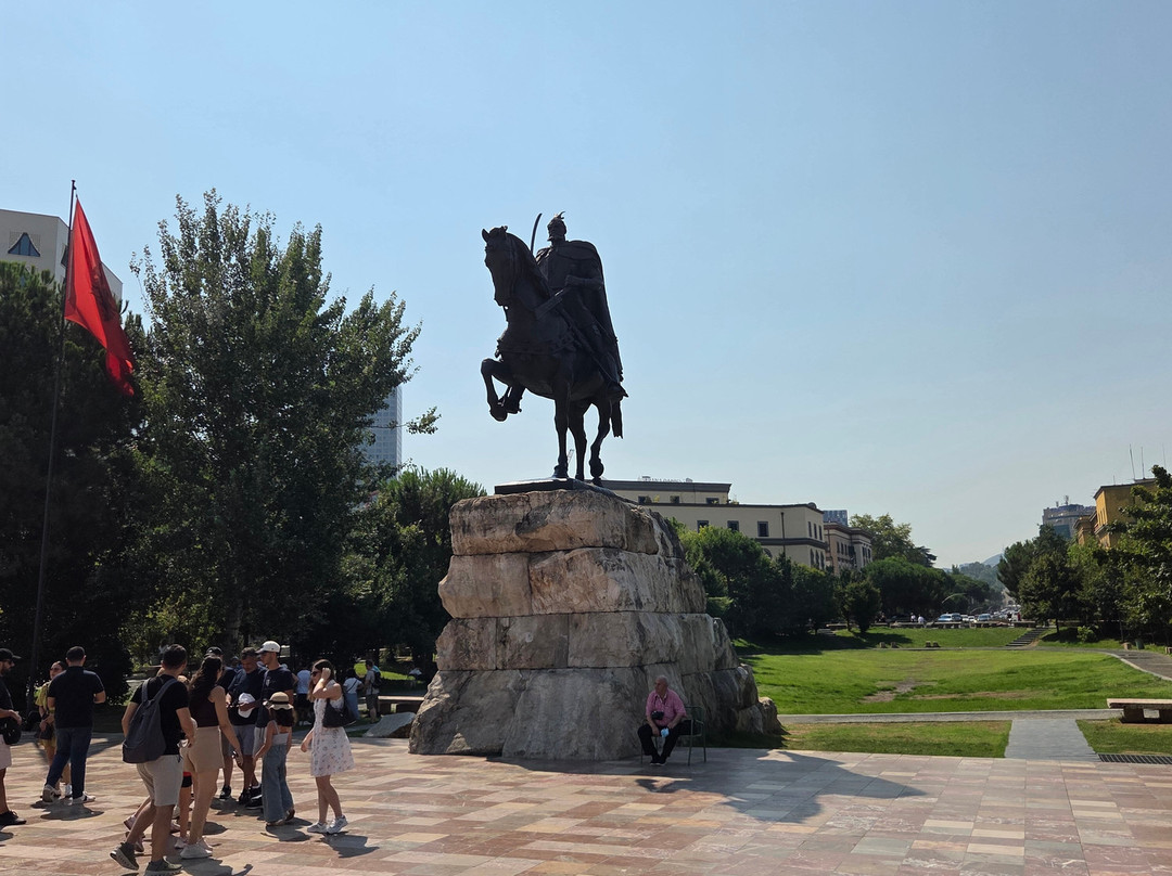 Skanderbeg Square-地拉那必去景点
