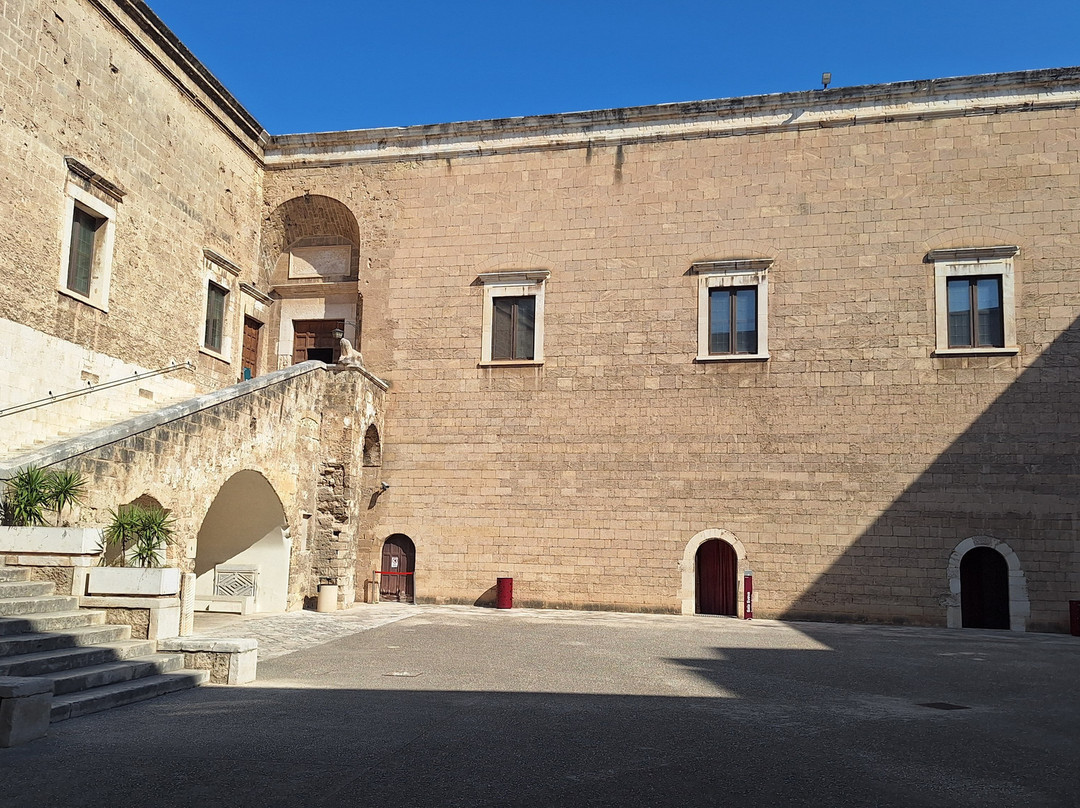 Castello Normanno Svevo-巴里必去景点