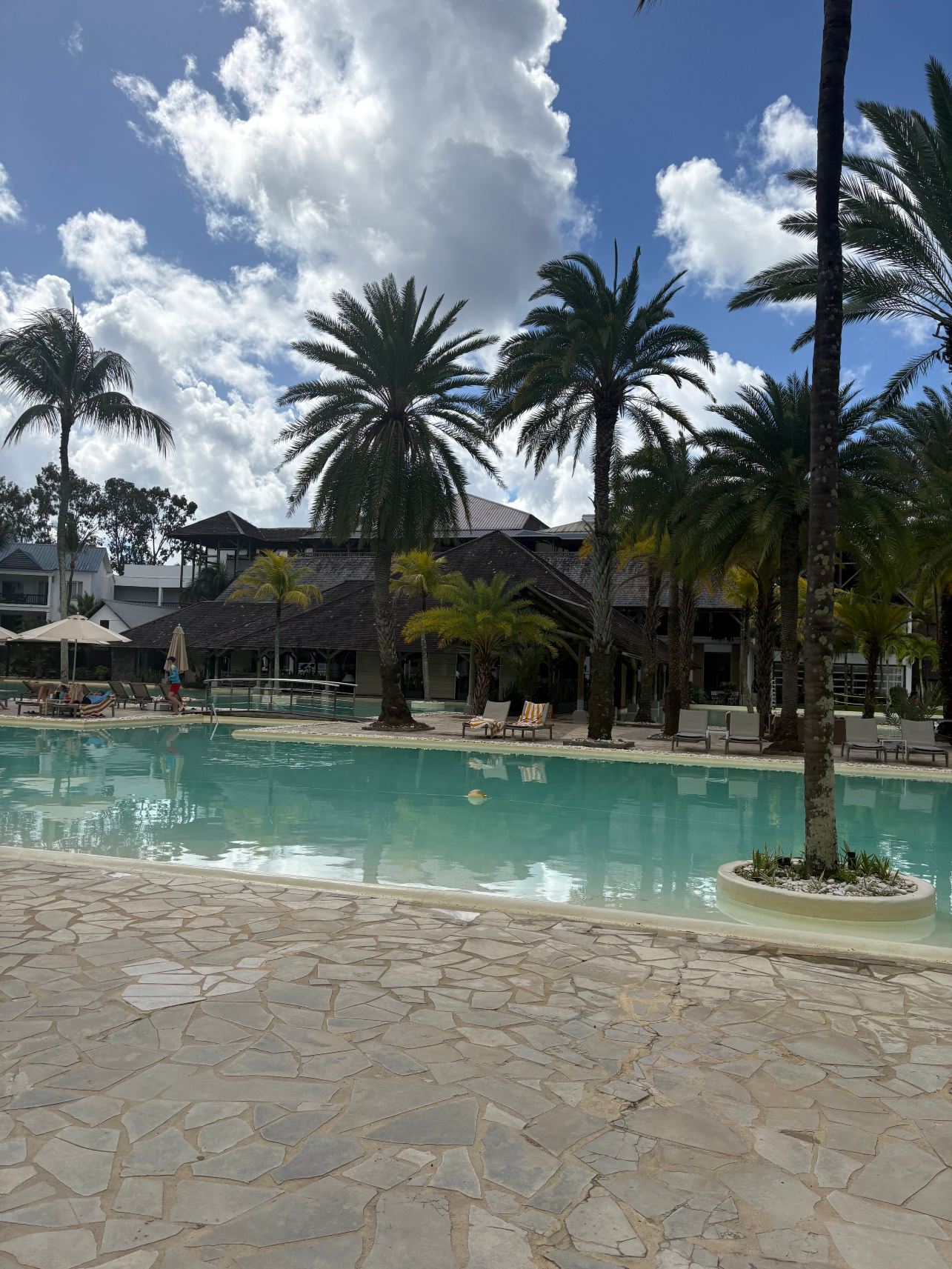 拉维纳拉态度酒店-旅行者