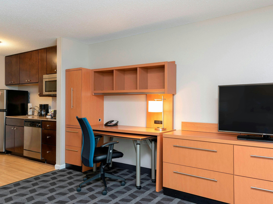 韦恩堡北万豪TownePlace Suites 酒店