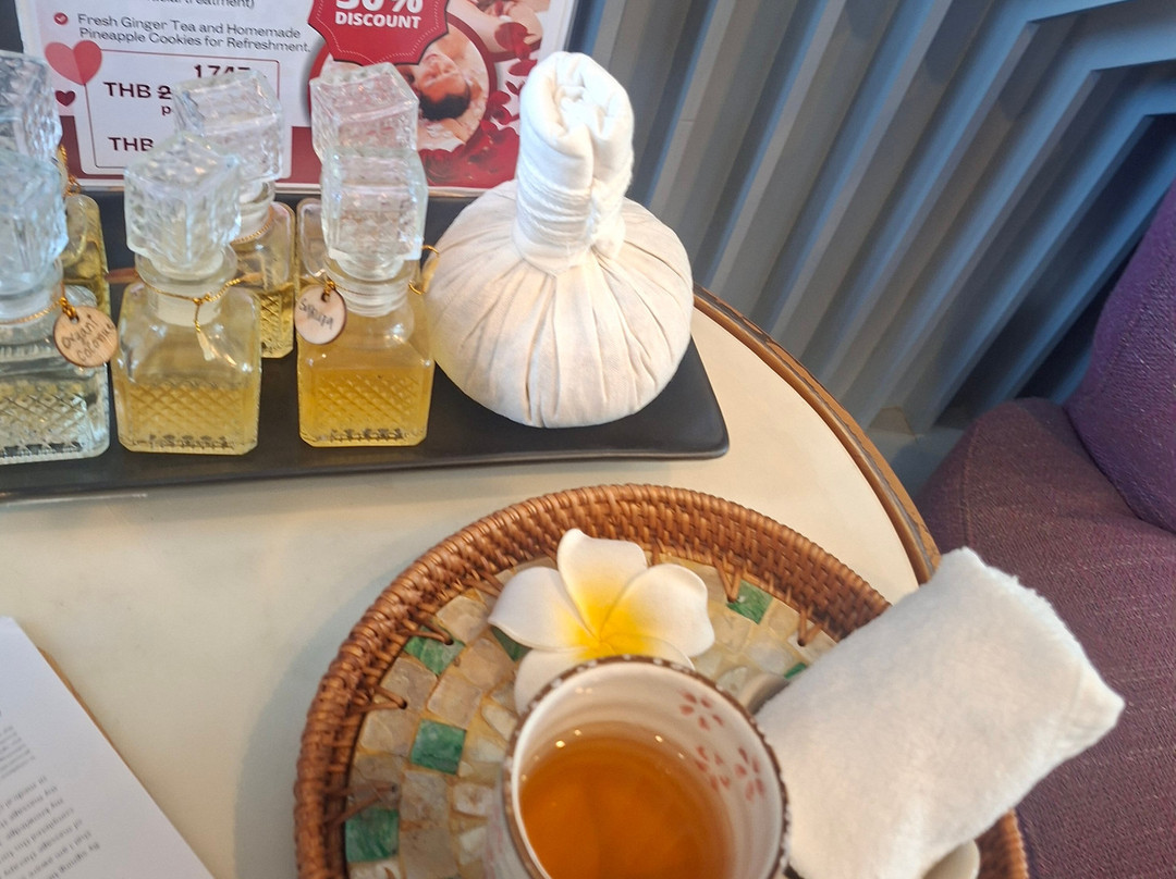 客莱福巴东普吉岛酒店主图