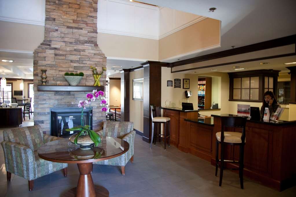 桑尼维尔斯坦布里奇套房酒店-官方