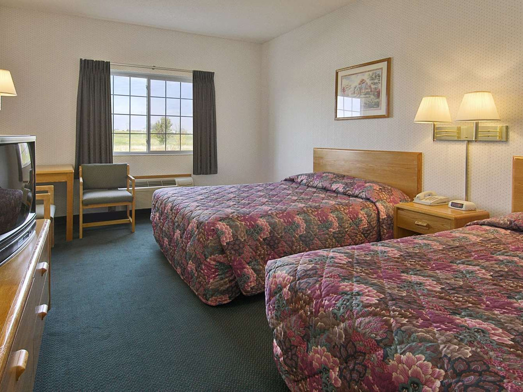 Rodeway Inn Urbana Champaign University Area主图
