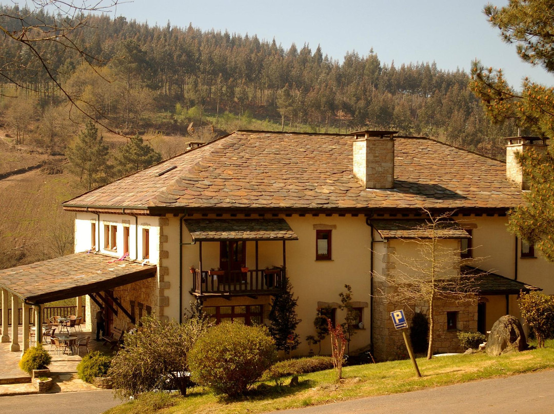 A Grana酒店住宿-Hotel Balneario Río Pambre