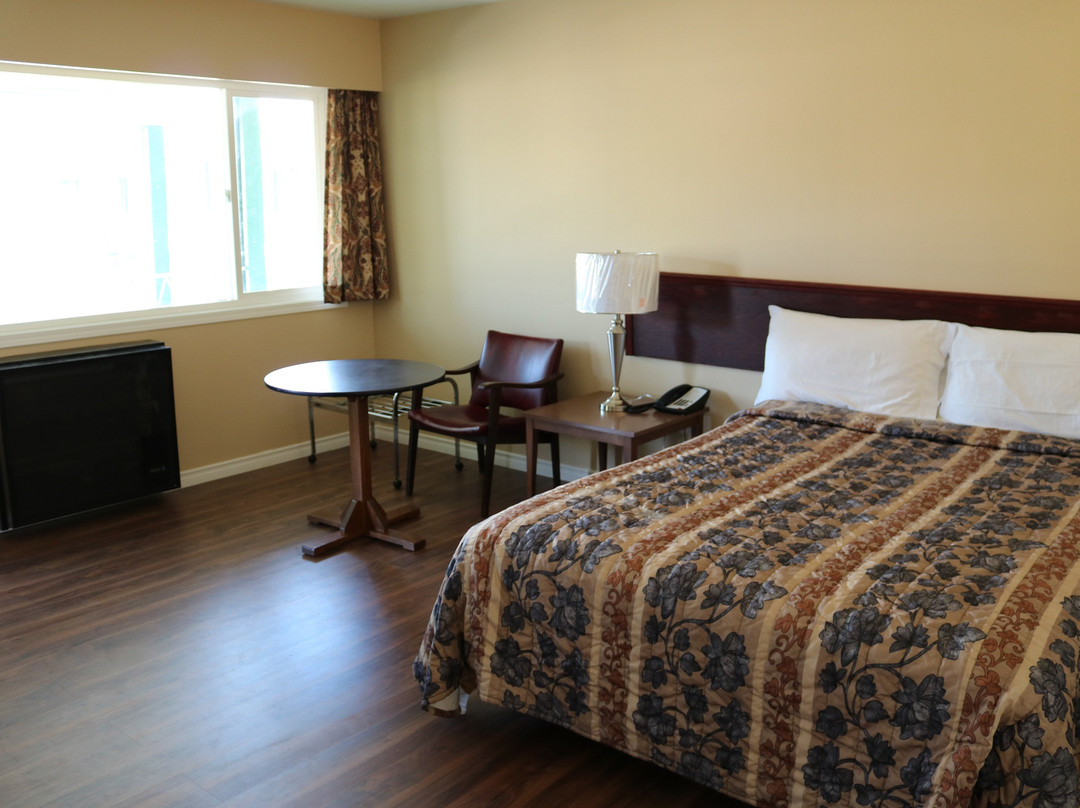 Country Squire Motor Inn