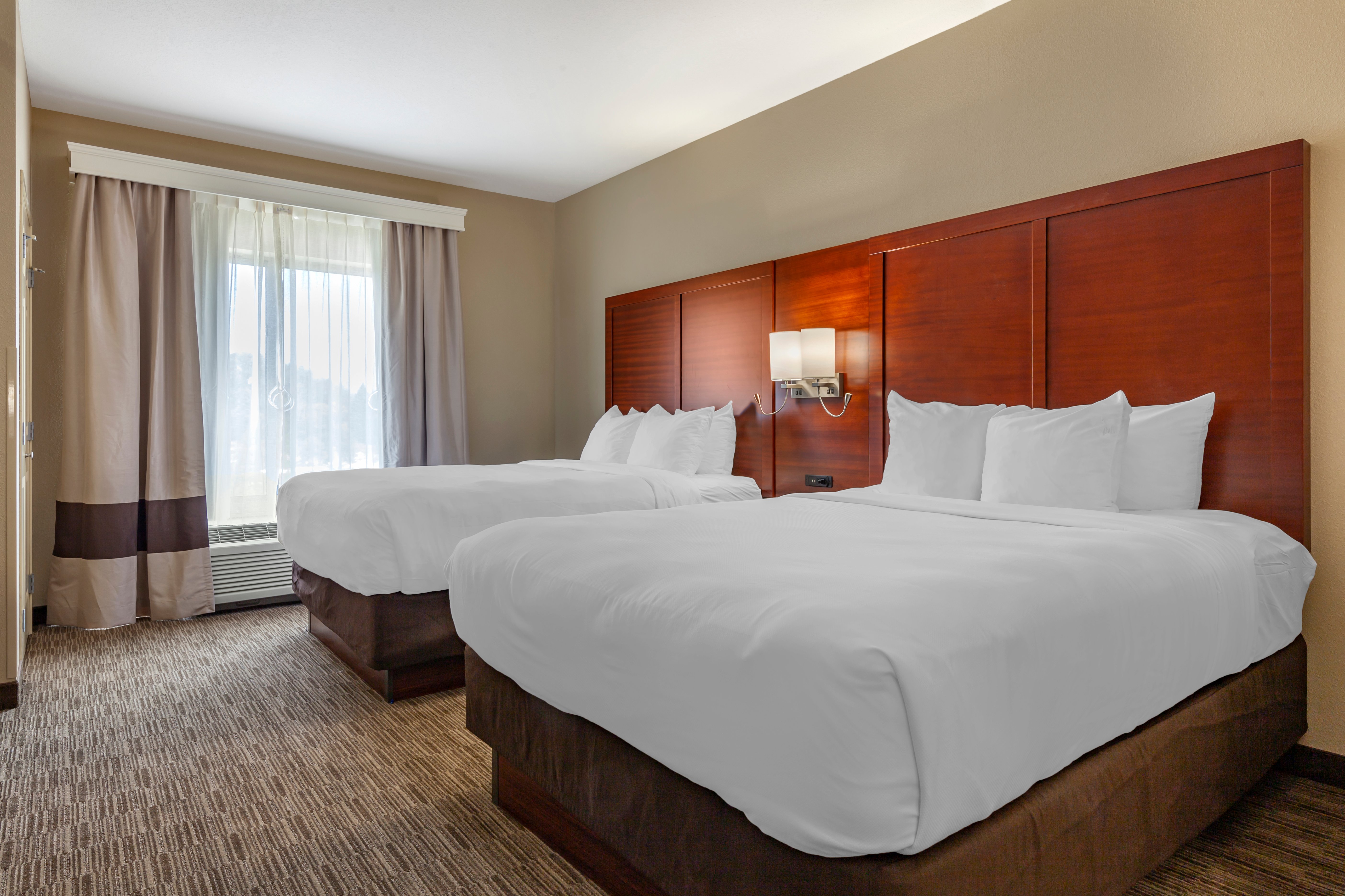 Holiday Inn Express & Suites Milwaukee Nw – Park Place By IHG-官方