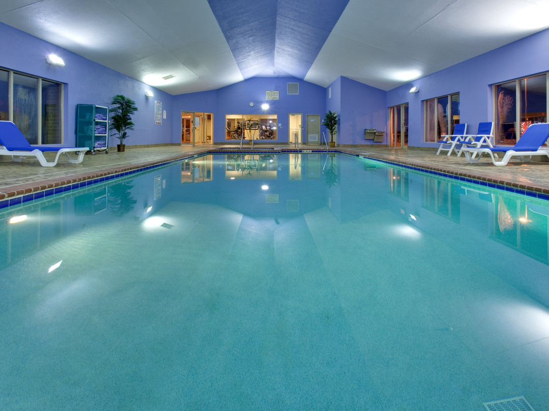 Holiday Inn Express & Suites Pleasant Prairie / Kenosha By IHG主图