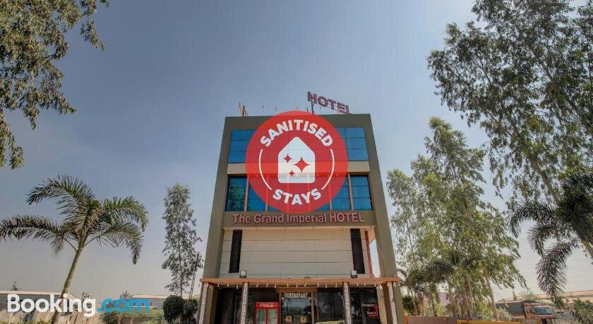 CAPITAL O76267 The Grand Imperial Restaurant & Hotel