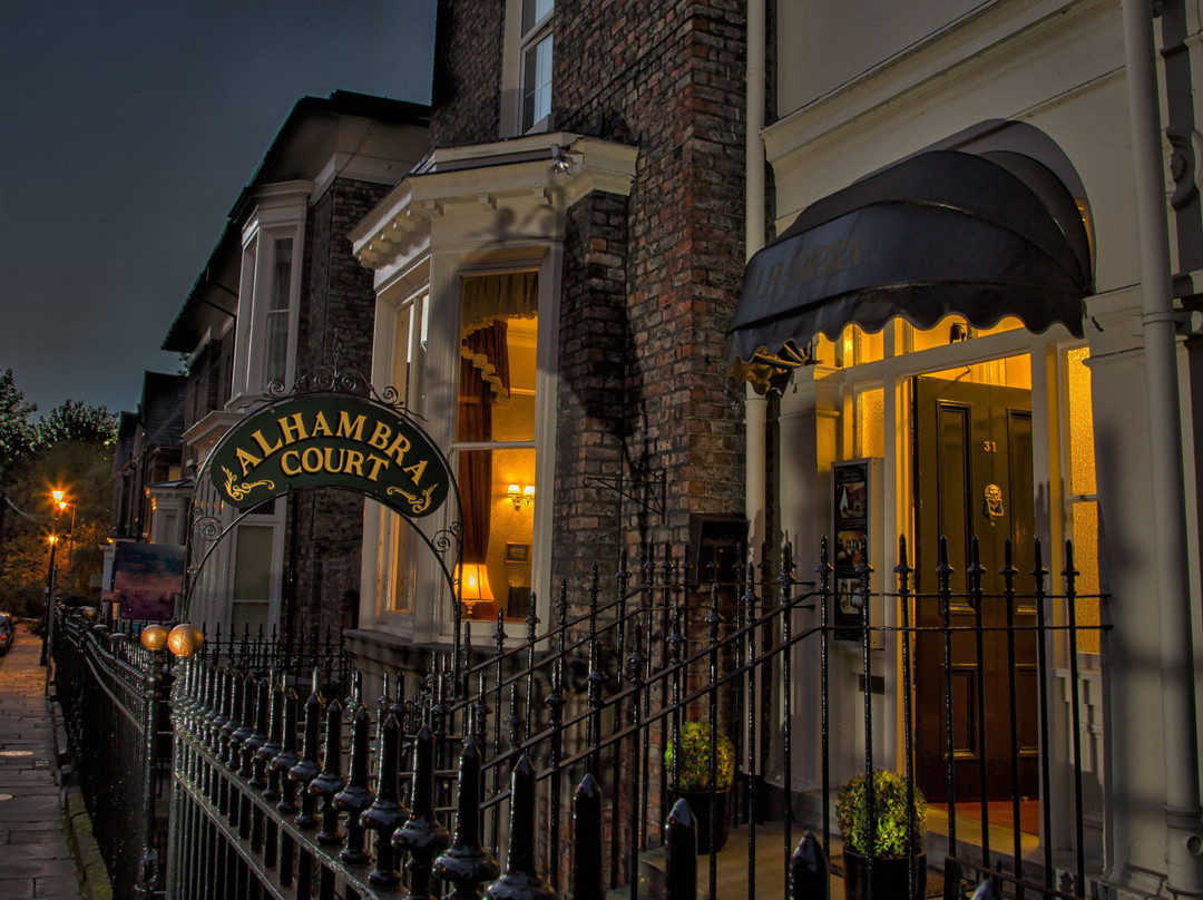 Alhambra Court Hotel