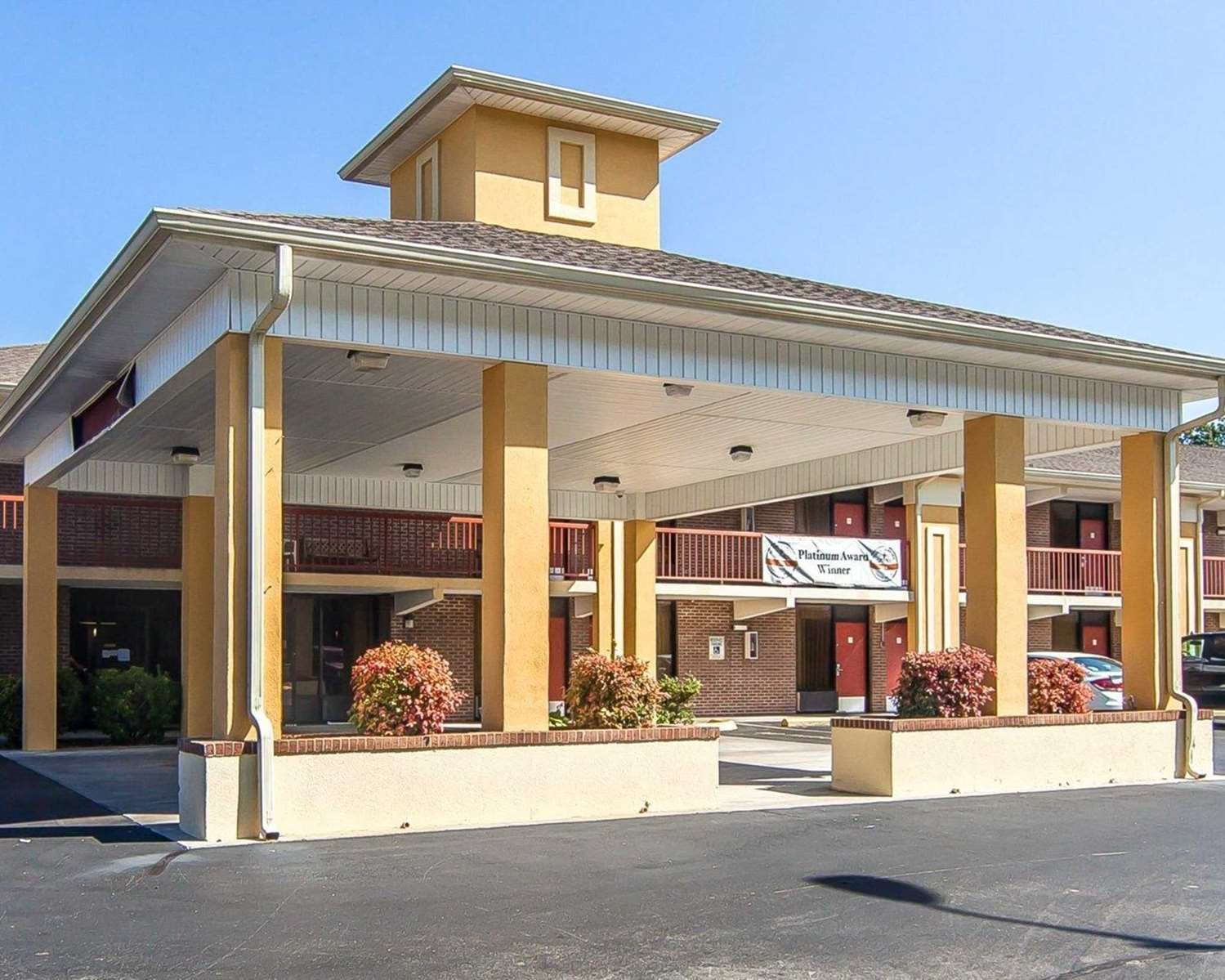 Quality Inn West-官方