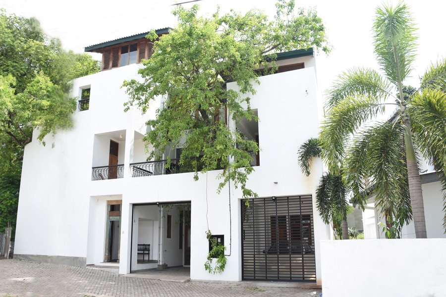 Colombo Tree House-官方