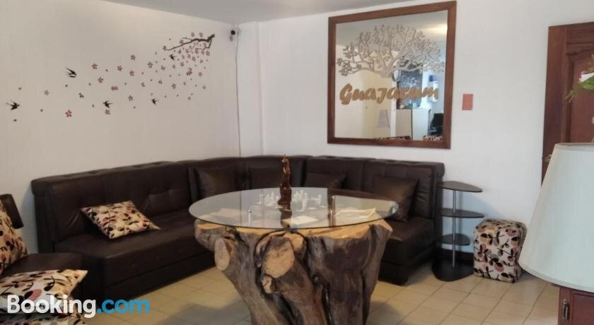 Hostal Guajacum