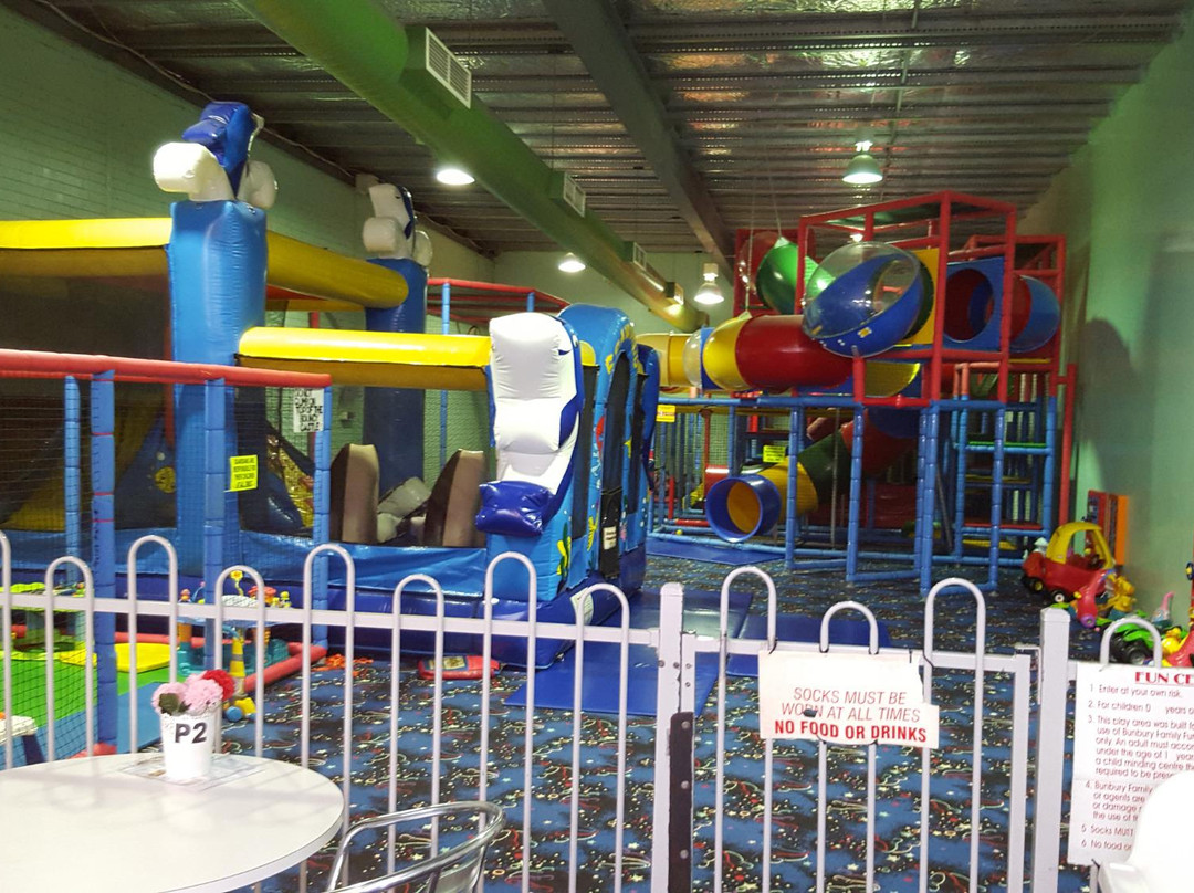 Eaton旅游景点-Bunbury Tenpin Bowling and Family Fun Centre