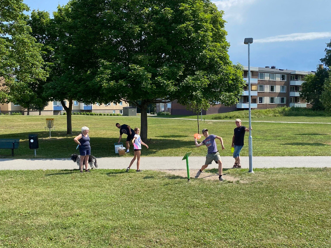 Grindområdet discgolf park景点图片