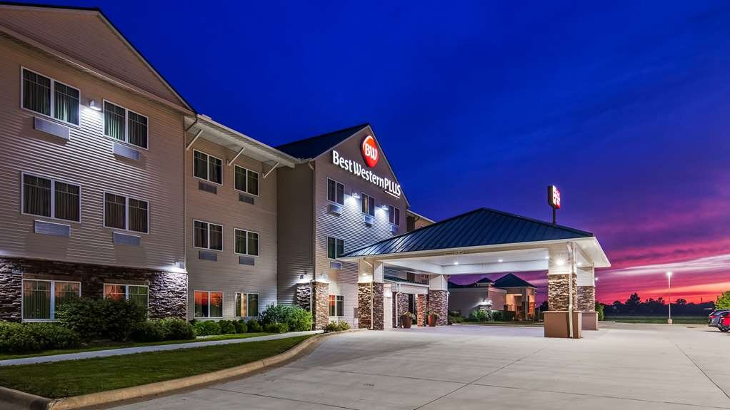 Green Mill Village Hotel & Suites, BW Signature Collection主图