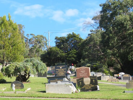 Dromana Cemetery景点图片