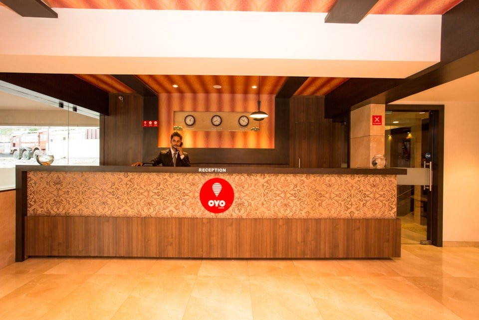 OYO 7053 Hotel Royal Classic主图