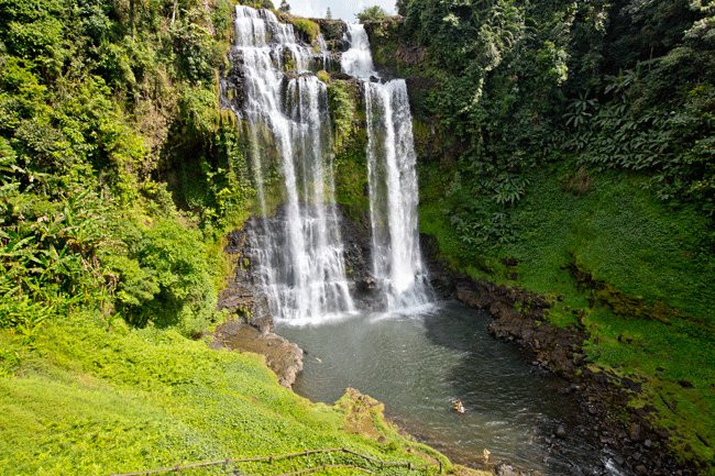 Tad Yuang Waterfalls景点图片