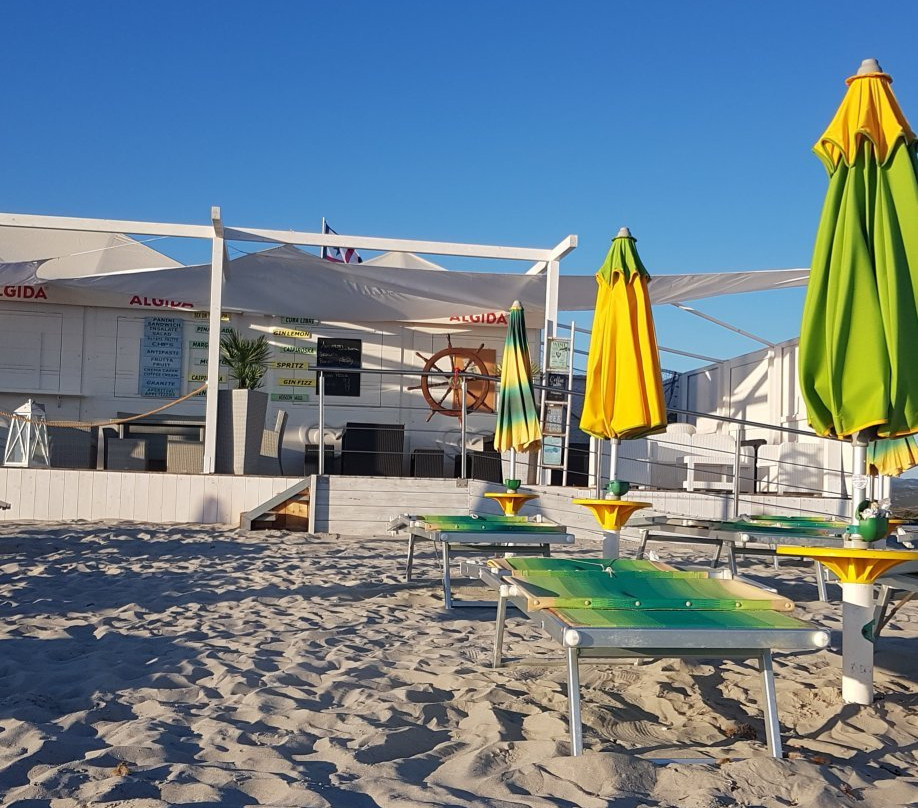 Is Pillonis餐馆和美食-Ristorante Caraibi Beach