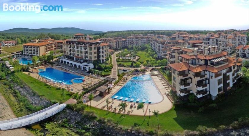 Oasis Beach Club主图