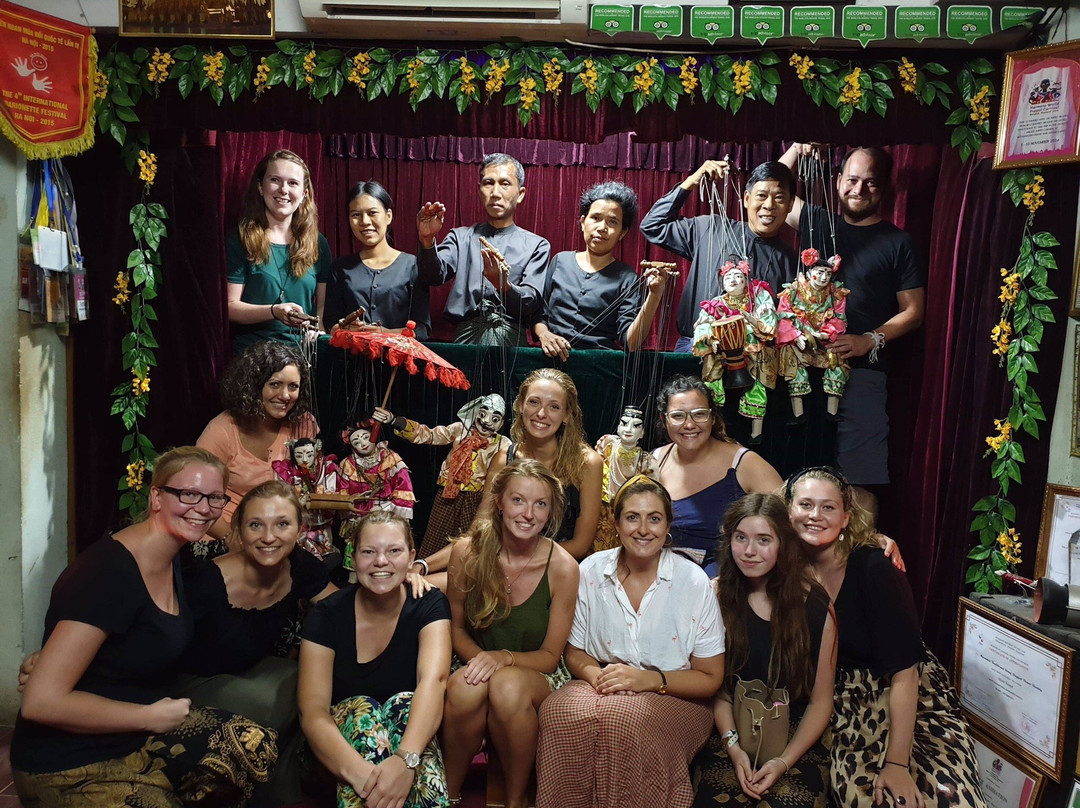 Htwe Oo Myanmar Puppet Show-仰光必去景点