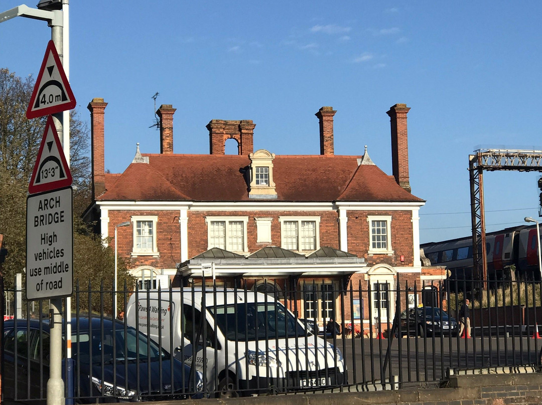 Victorian Market Harborough Railway Station景点图片