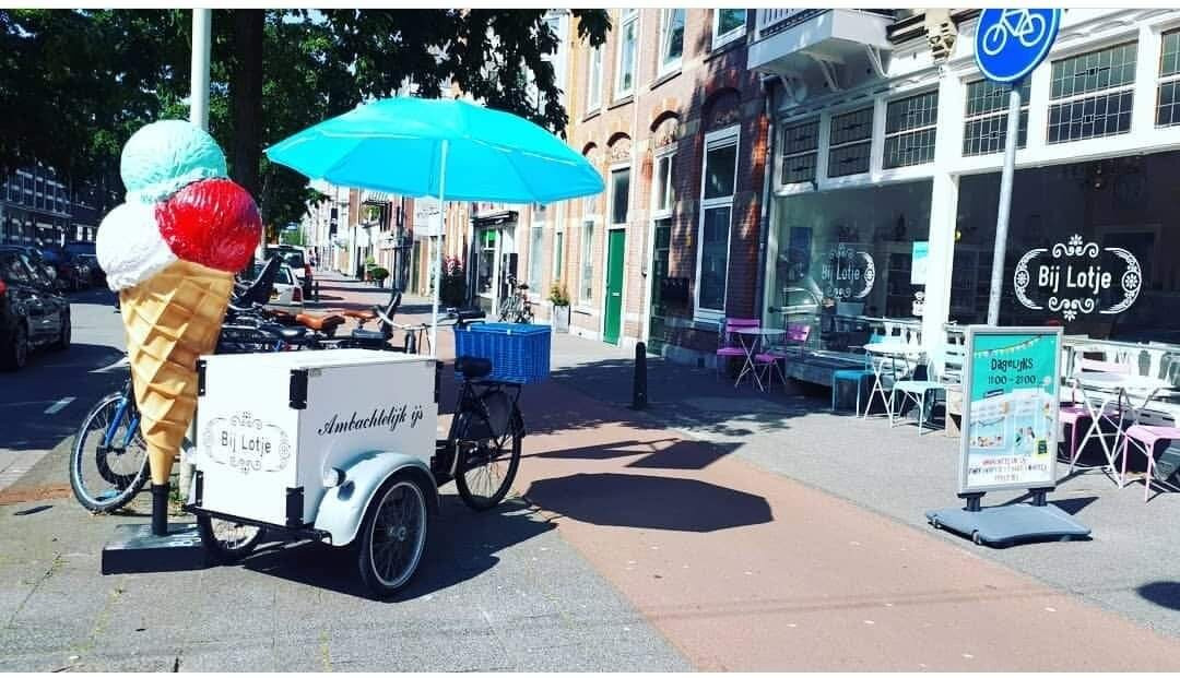 Bij Lotje