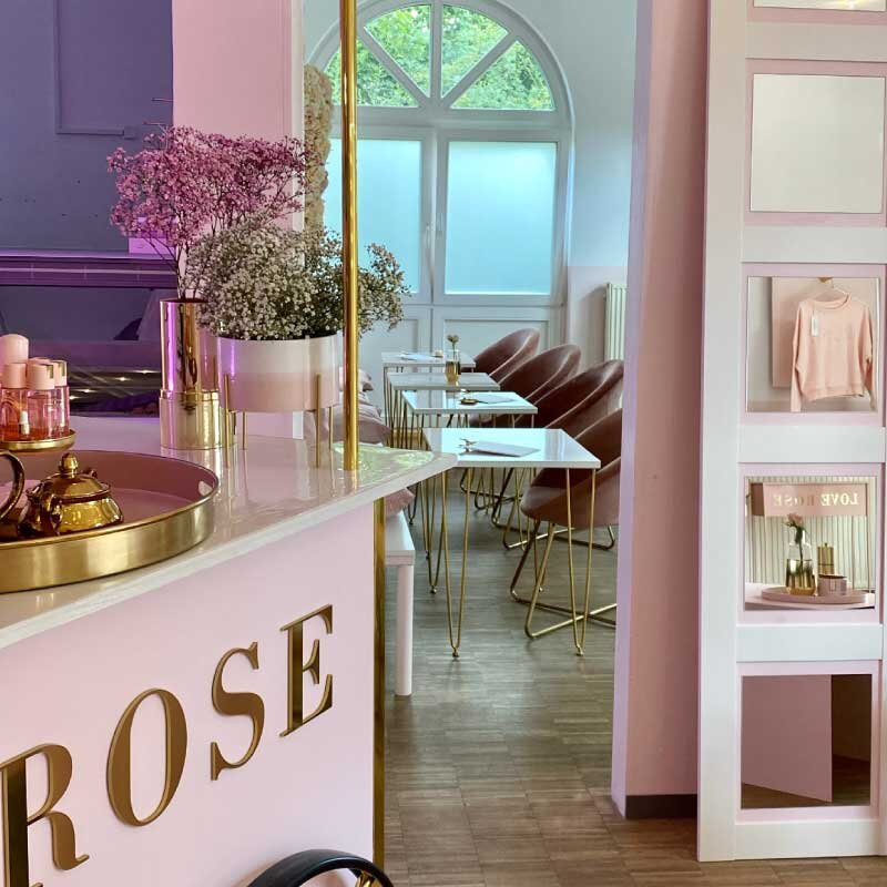 Love Rose Café