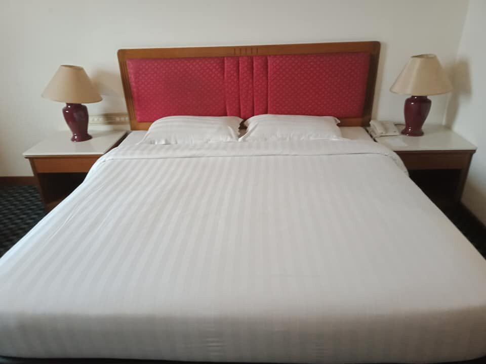 Crystal Crown Hotel Harbour View Port Klang主图