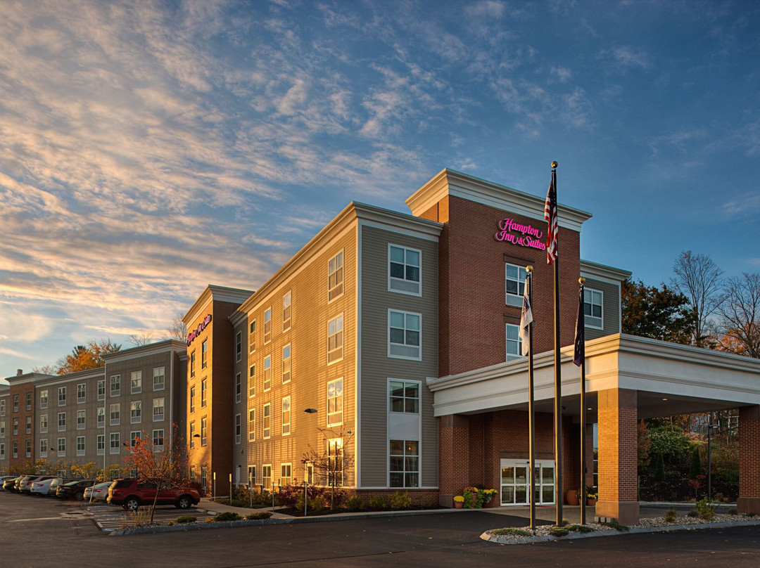 Hampton Inn & Suites Exeter主图