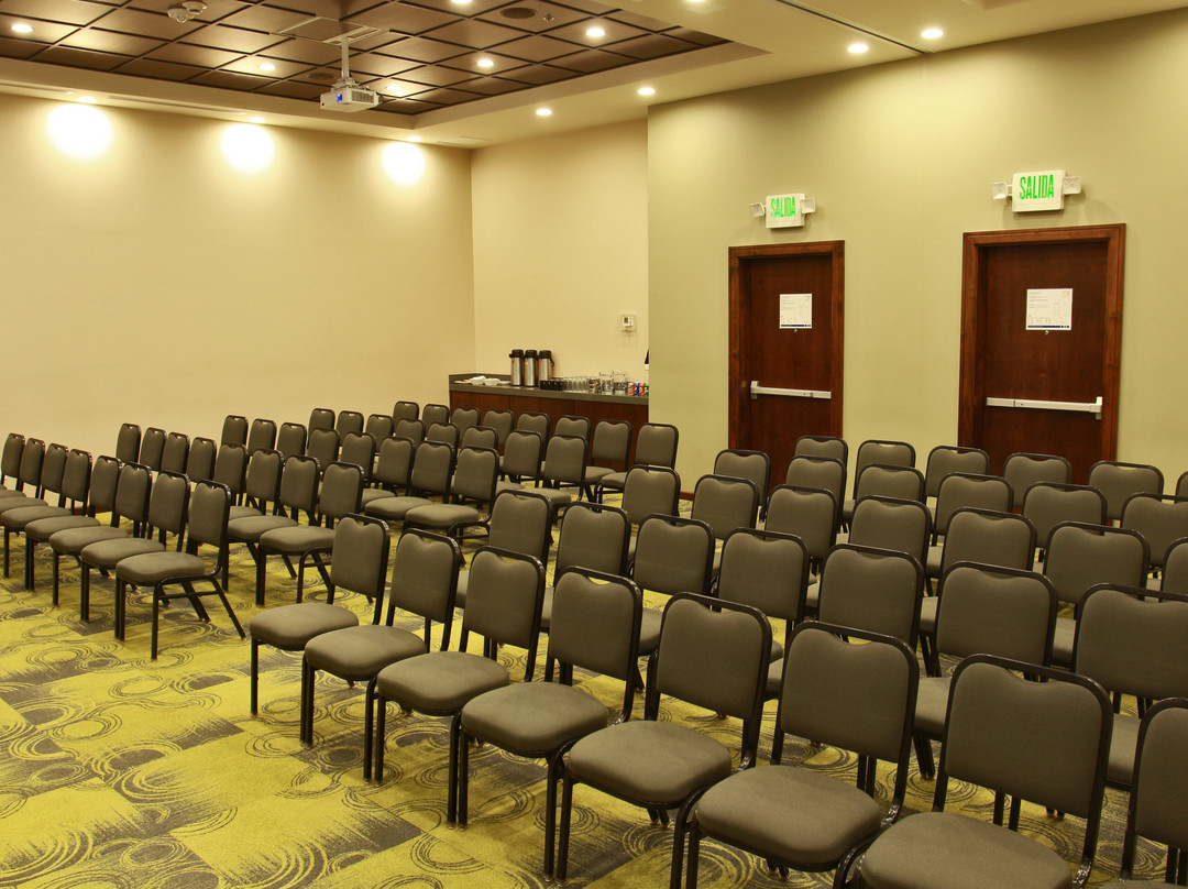 Holiday Inn Express & Suites Mexicali主图