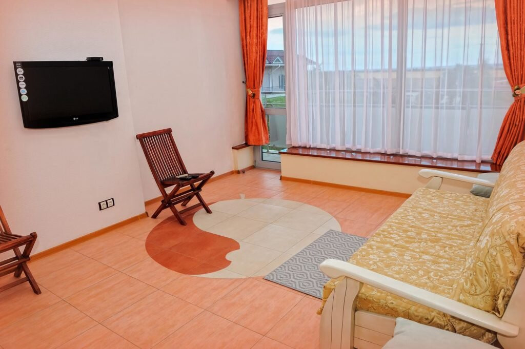 Biryuzovaya Bukhta主图