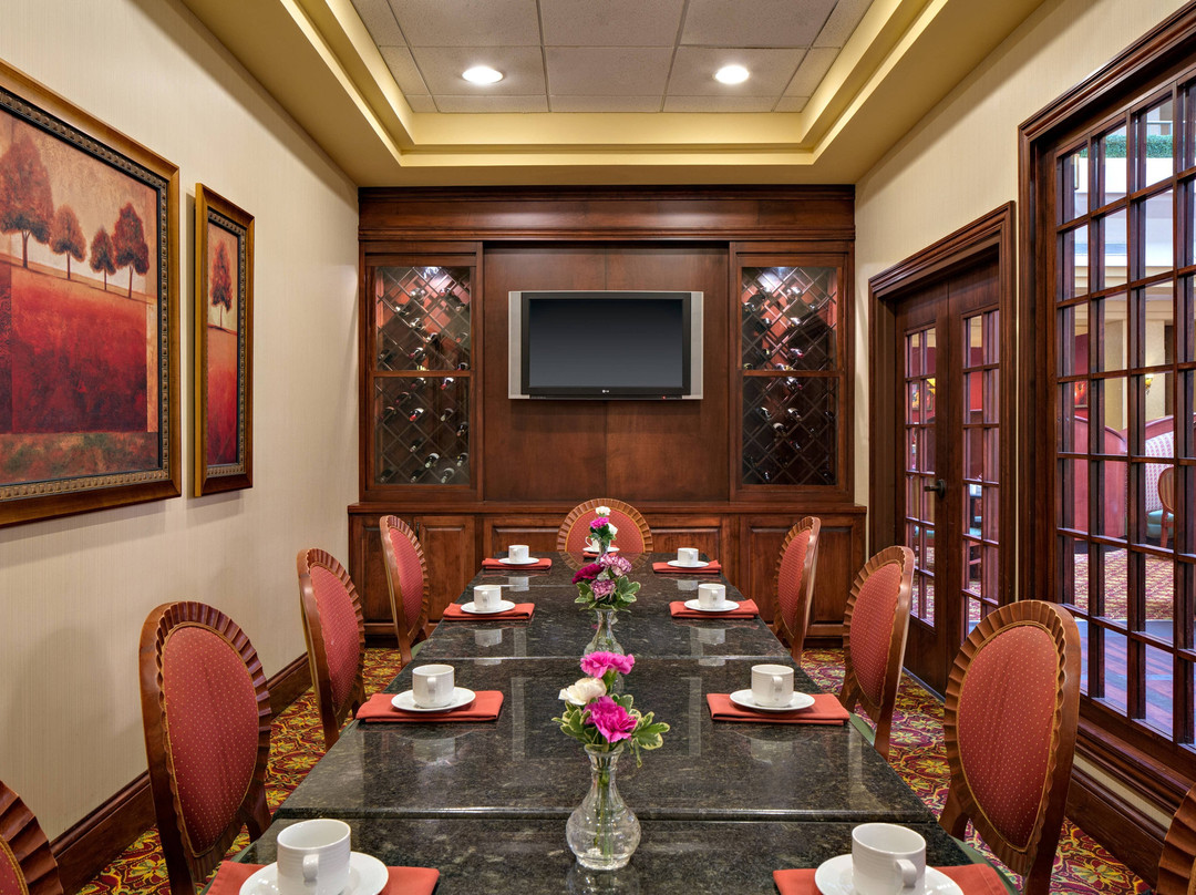 Radisson Hotel Cedar Rapids主图